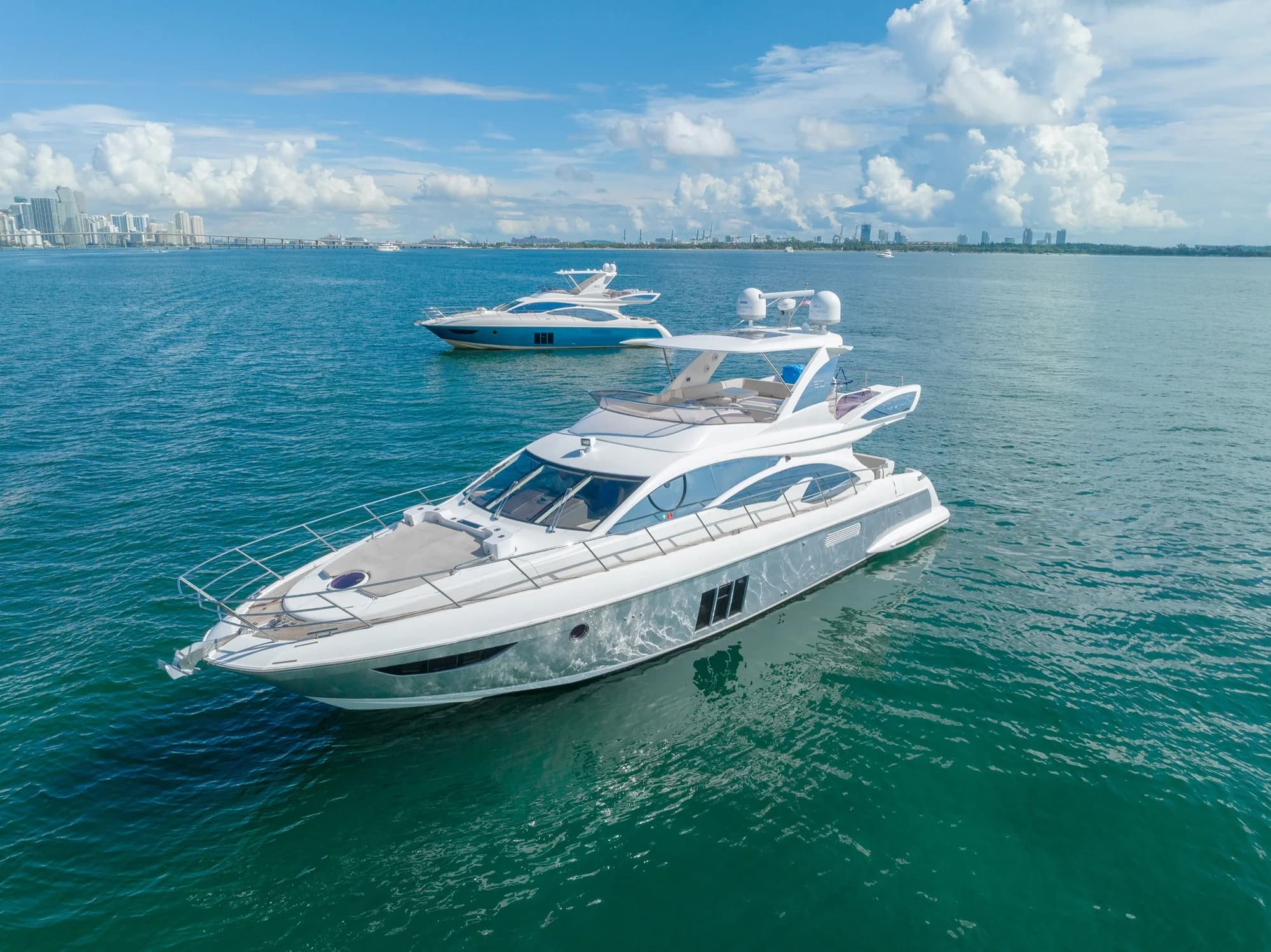 60-foot Azimut Bravo exact Miami charter yacht, gallery view 3.