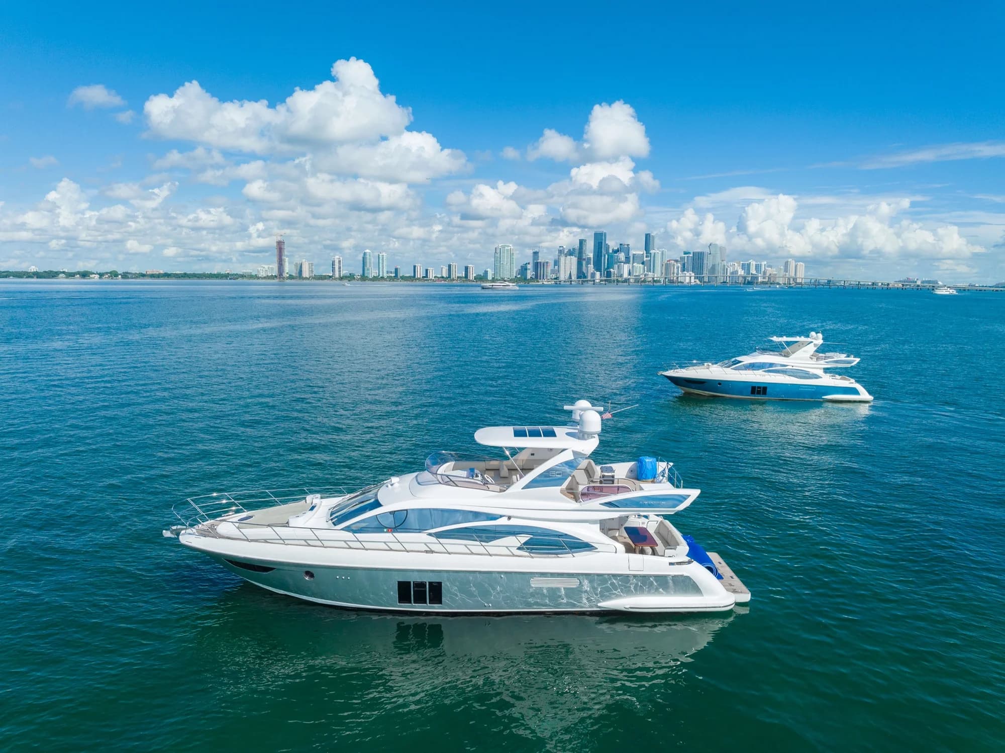 60-foot Azimut Bravo exact Miami charter yacht, gallery view 4.